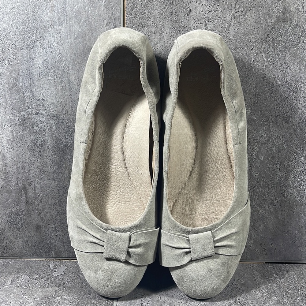 Dansko Lina Bow Pump Suede Stone Grey Ballet Flats - Picture 6 of 8